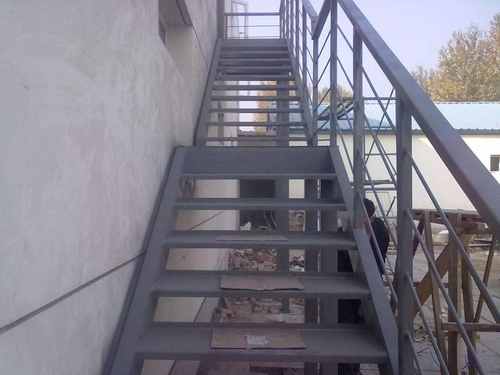 现代不锈钢栏杆实木台阶的转角楼梯3d模型下载_模型ID:34684-让提网