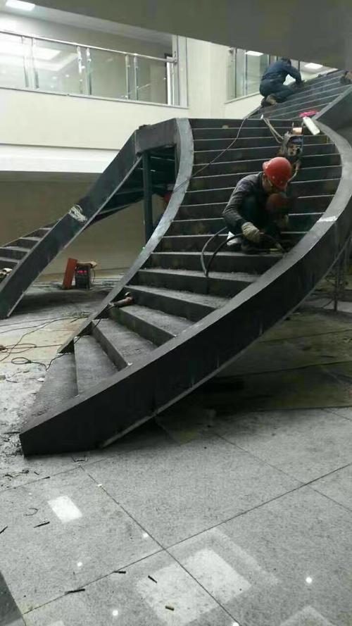 娄底钢结构楼梯